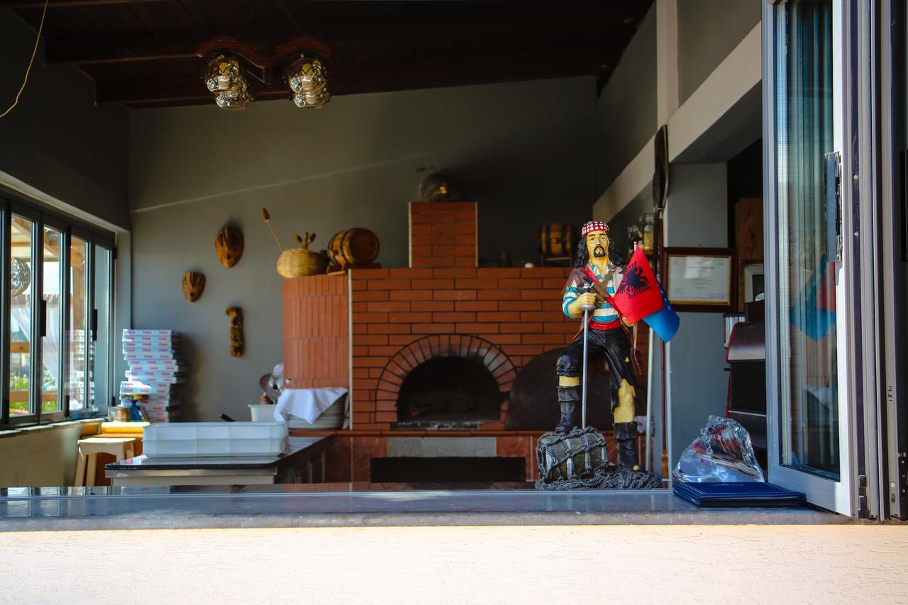 Hotel La Quercia Durrës Eksteriør bilde