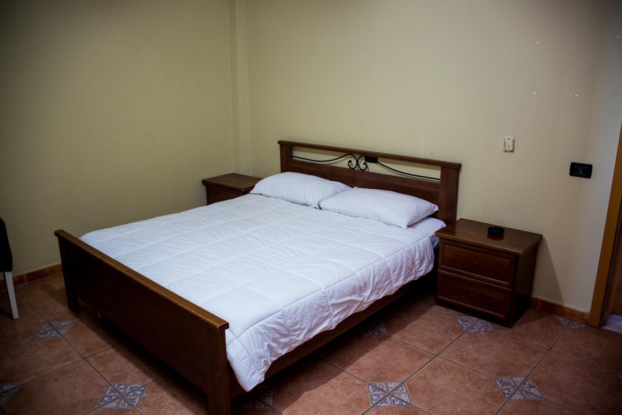 Hotel La Quercia Durrës Eksteriør bilde